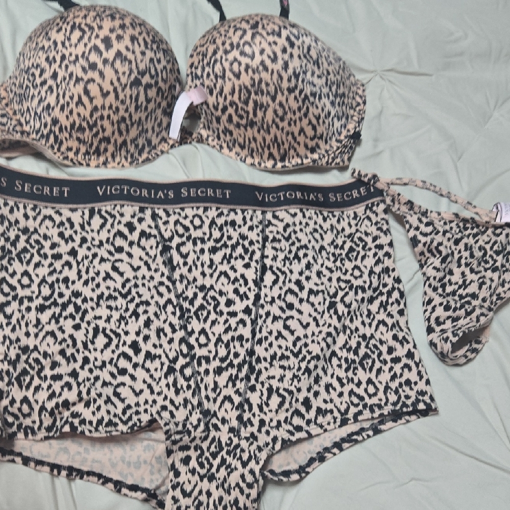 Victoria's Secret Black and Tan Leopard Bra Set 40D Xl Panties & Thong
